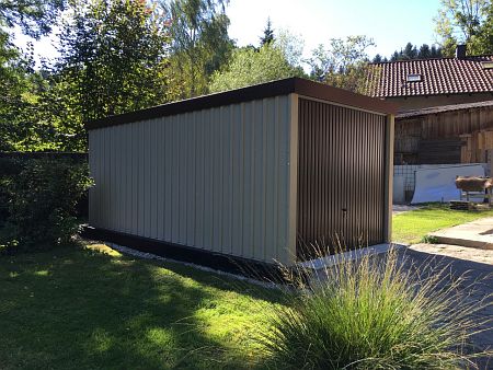 Garage mit Sickenwand Garage mit Sickenwand